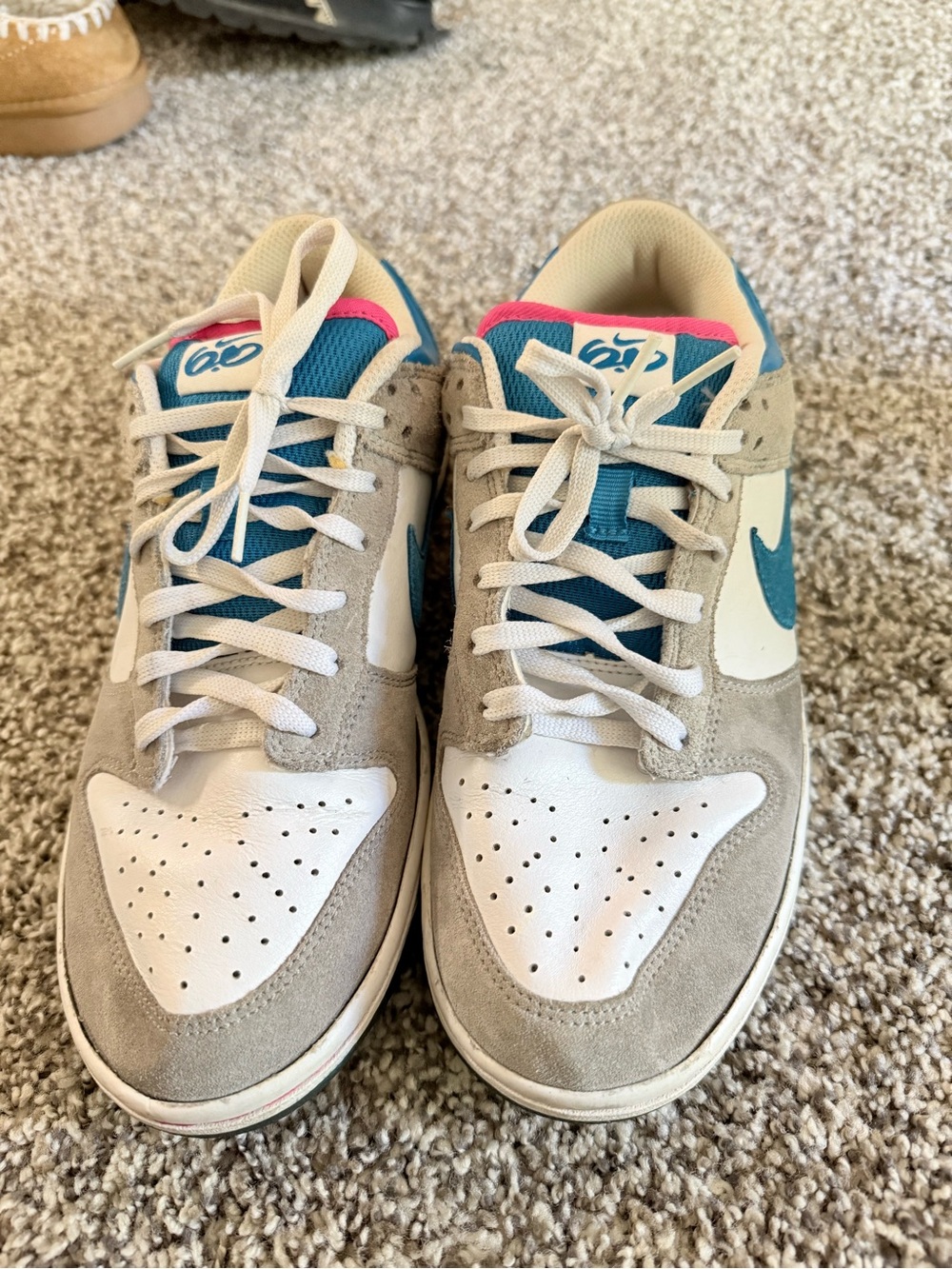 Nike Low-Top Sneakers in White, Beige, Teal & Pink